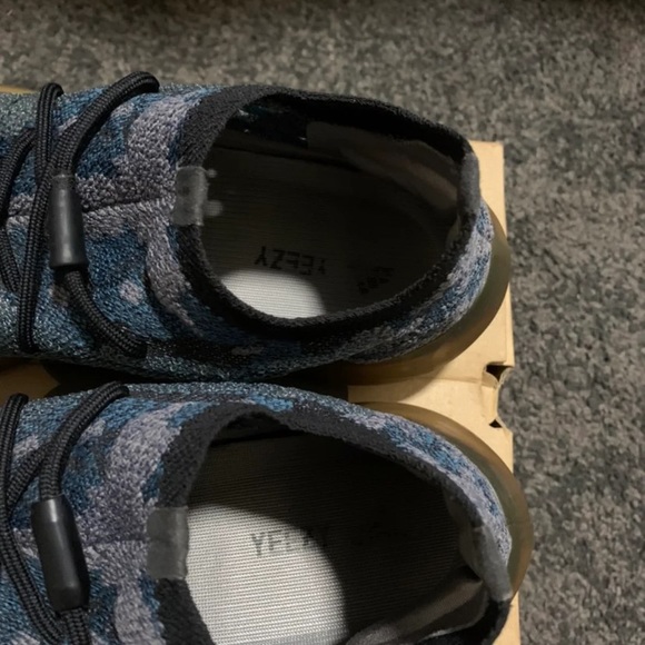 Yeezy Boost 380 - Picture 5 of 6